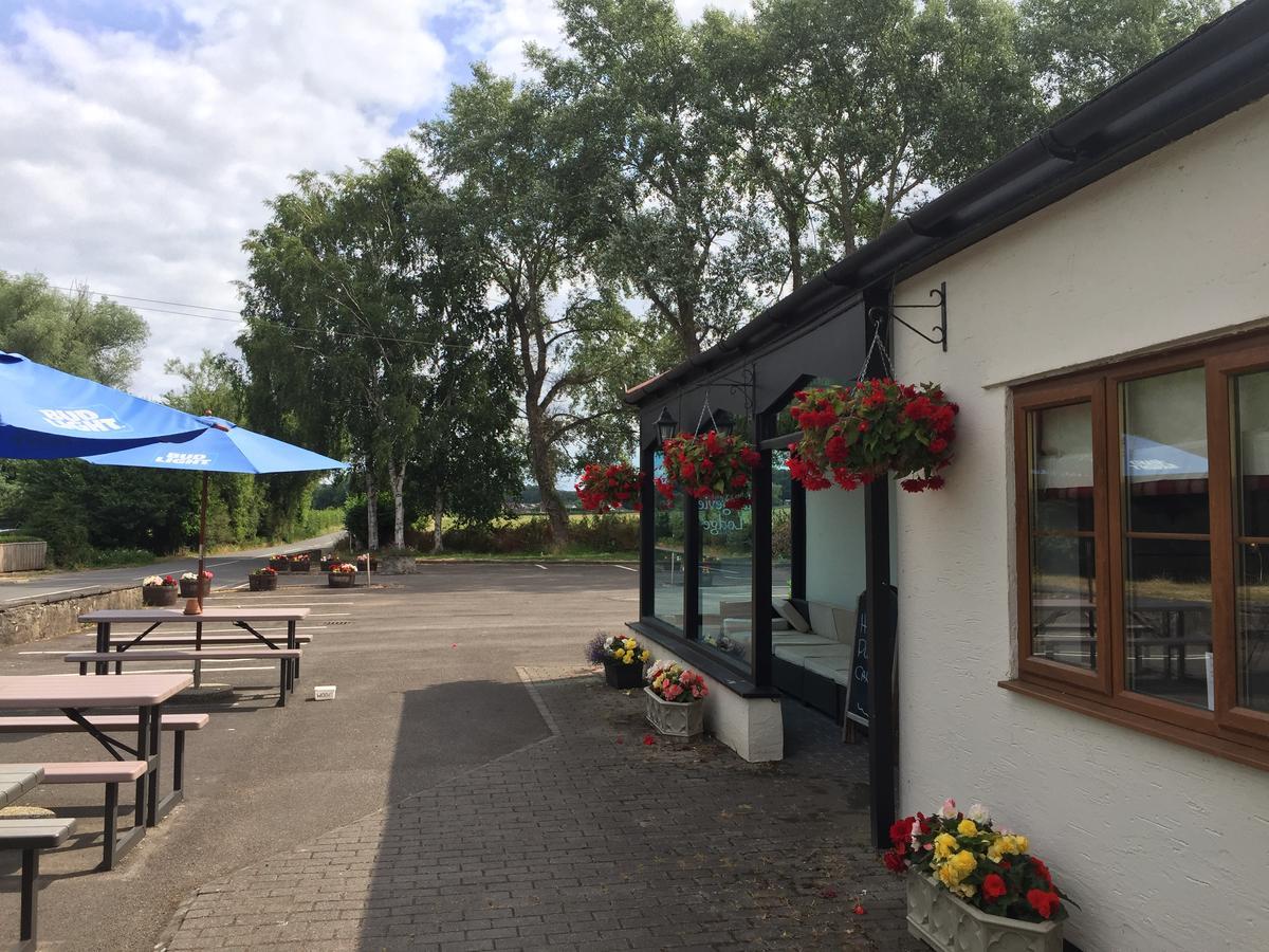 Llangeview Lodge Ebbw Vale Exterior foto
